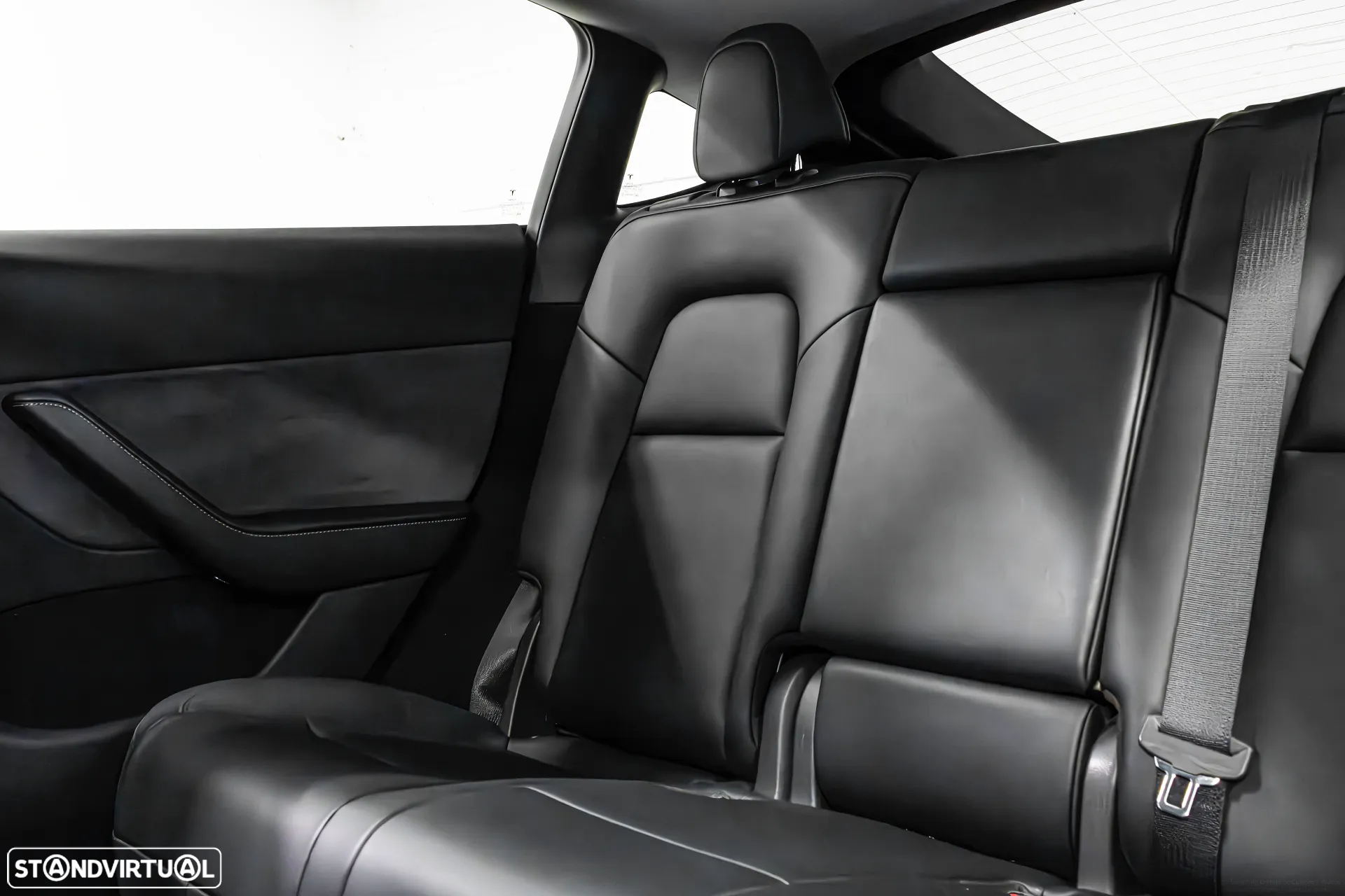 Tesla Model Y Performance Tração Integral - 13