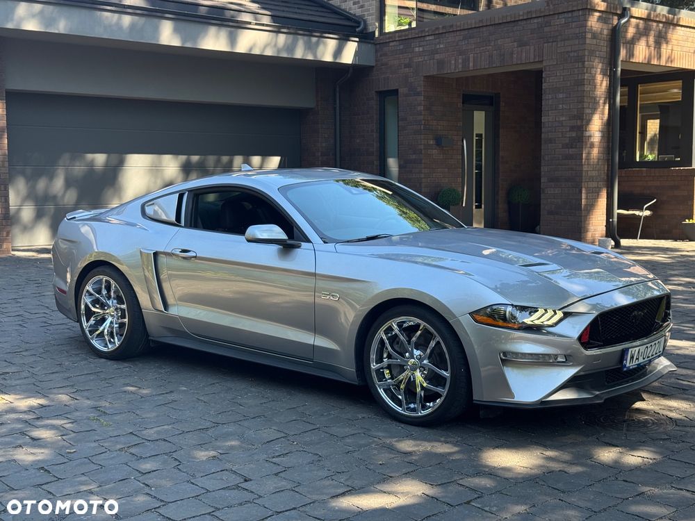Ford Mustang - 8