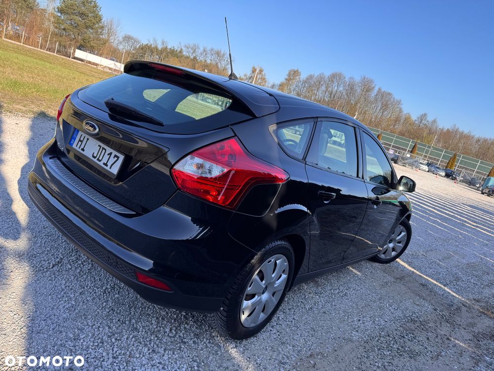 Ford Focus 1.6 TDCi DPF Start-Stopp-System Ambiente - 17