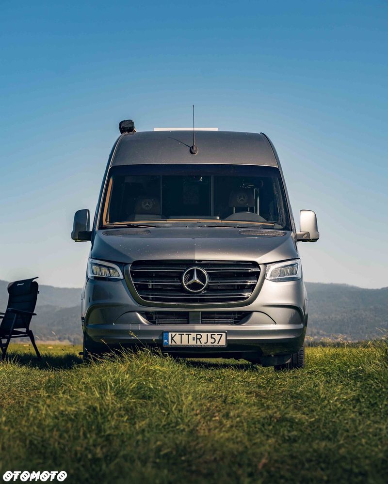Mercedes-Benz Sprinter - 2