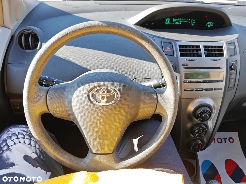 Toyota Yaris 1.0 Luna - 20