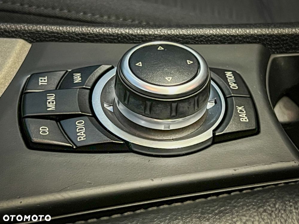 BMW Seria 1 116d - 26
