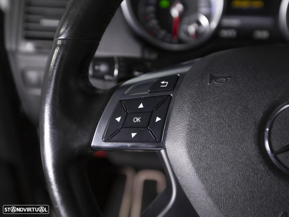 Mercedes-Benz G 350 d - 18