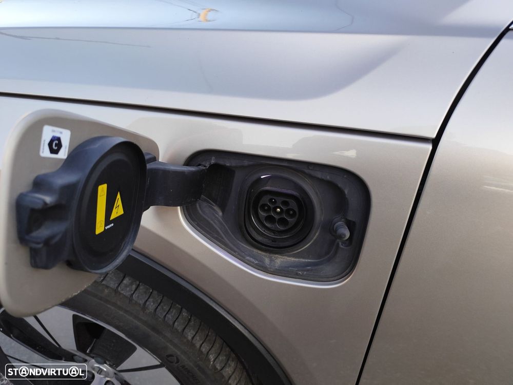 Volvo XC 40 1.5 T4 PHEV Essential - 7