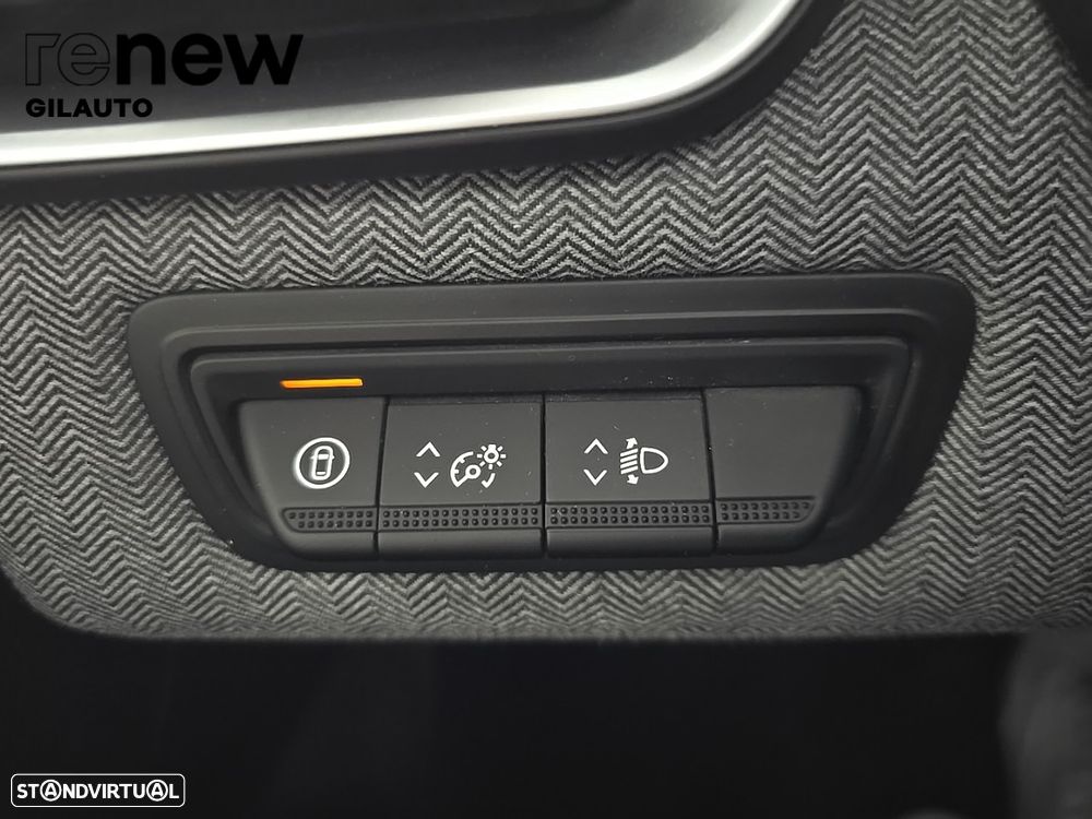Renault Clio 1.0 TCe Techno Bi-Fuel - 25