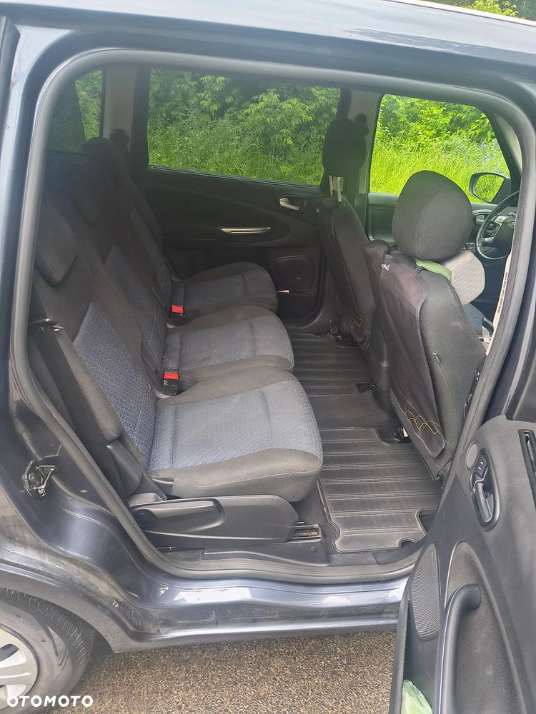 Ford Galaxy 2.0 TDCi Titanium - 13