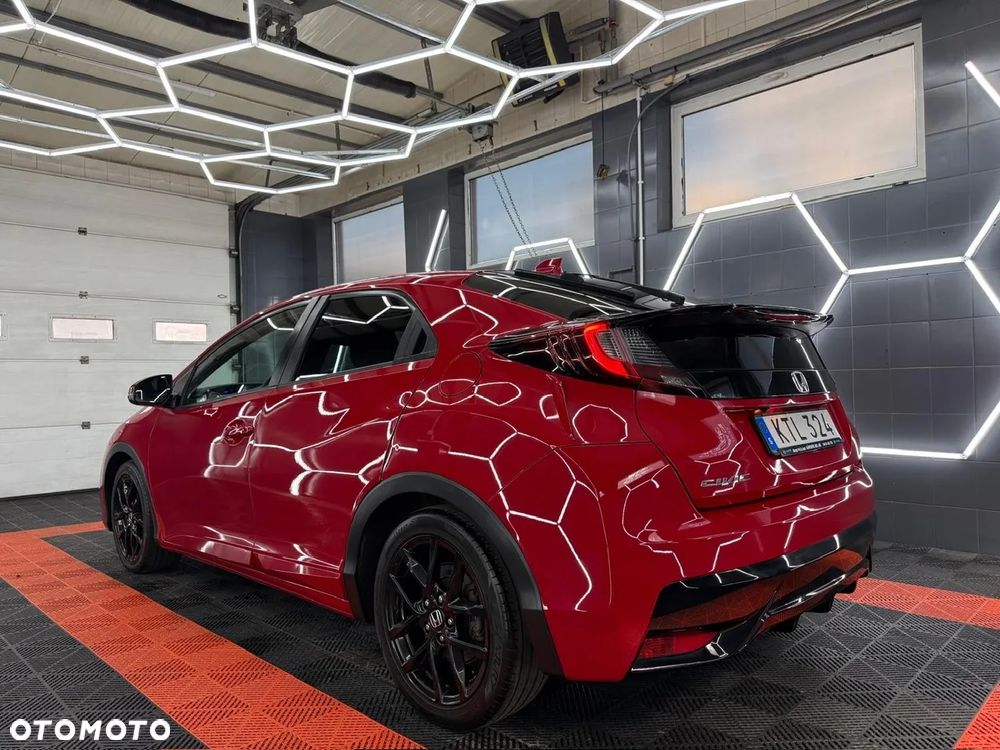 Honda Civic 1.8 i-VTEC Sport Black Edition - 9