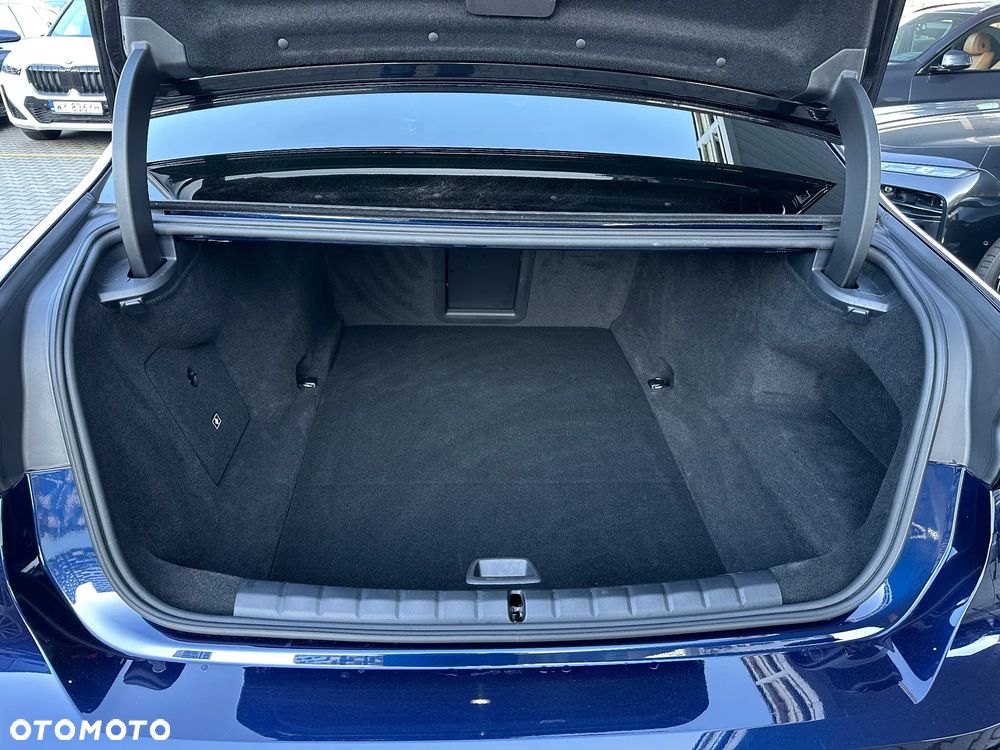 BMW i7 - 26