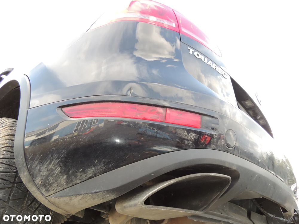 Zderzak tył Volkswagen Touareg II 7P '11 4,2 TDI - 2