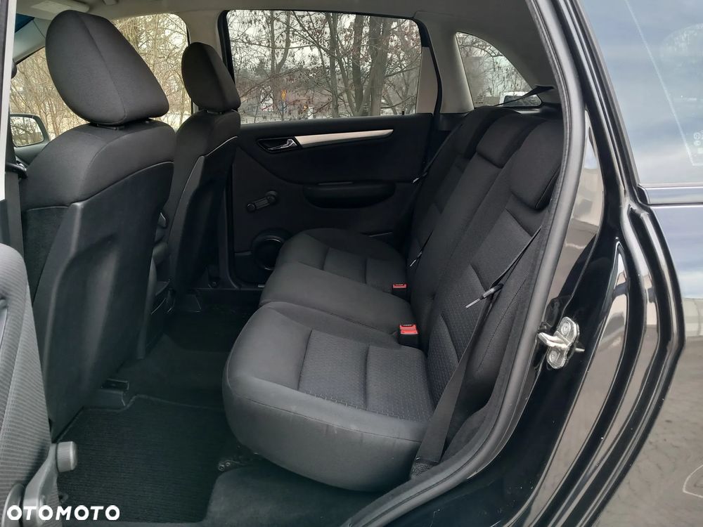 Mercedes-Benz Klasa B 180 CDI DPF Special Edition - 18