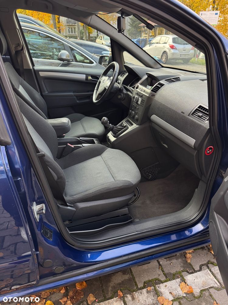 Opel Zafira - 8