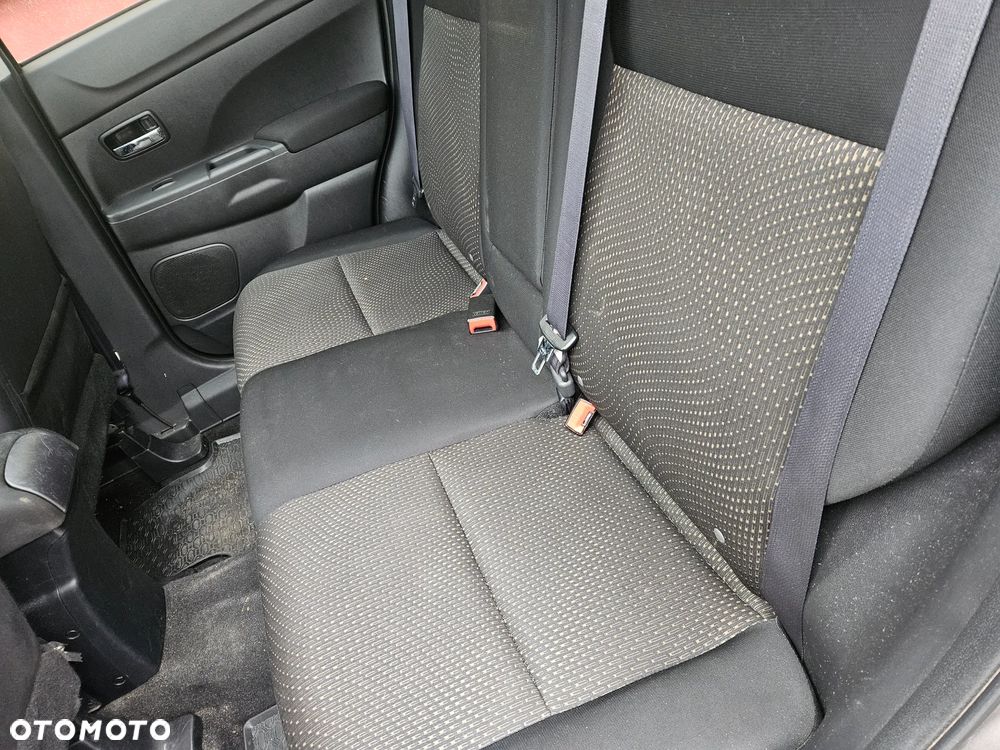 Mitsubishi ASX 1.6 2WD Invite - 16