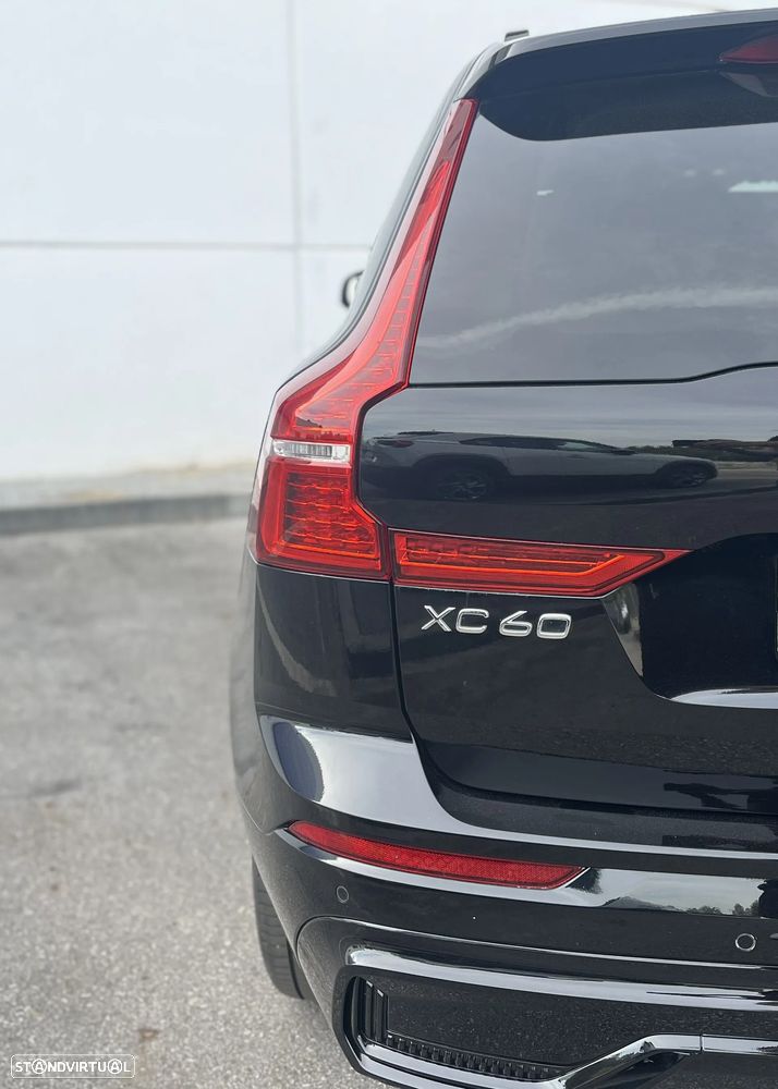 Volvo XC 60 2.0 T6 PHEV Plus Dark AWD - 10