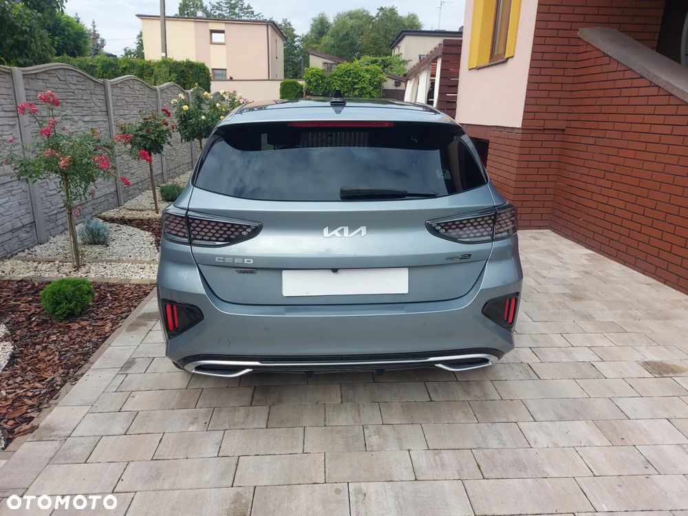Kia Ceed 1.5 T-GDI GT-Line DCT - 4