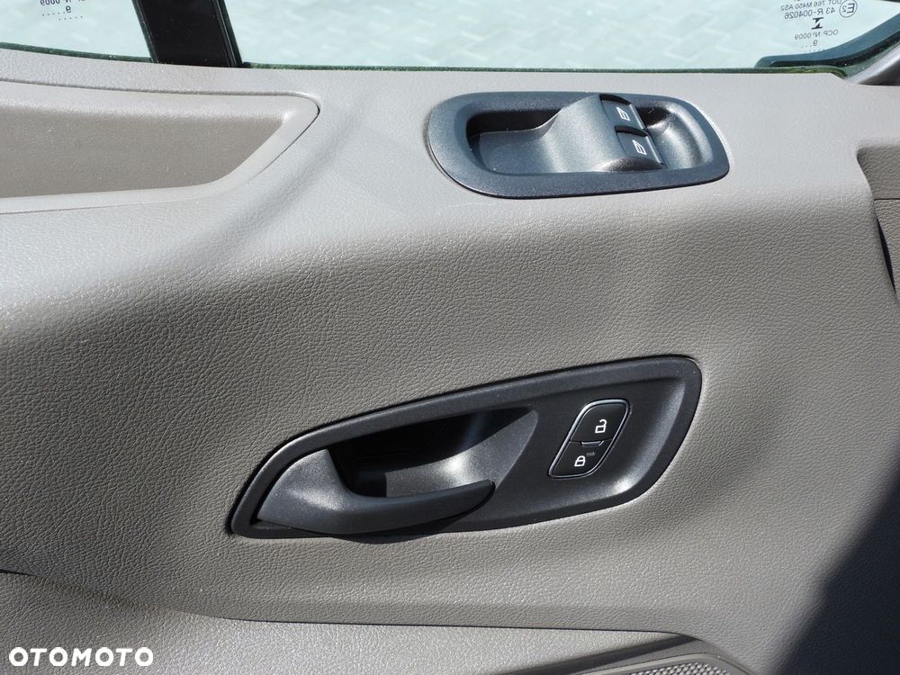 Ford TRANSIT  FURGON TEMPOMAT LEDY KLIMATYZACJA  130KM - 25