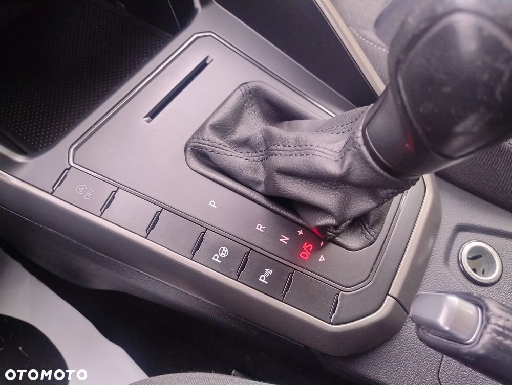 Volkswagen Polo 1.0 TSI Highline DSG - 25