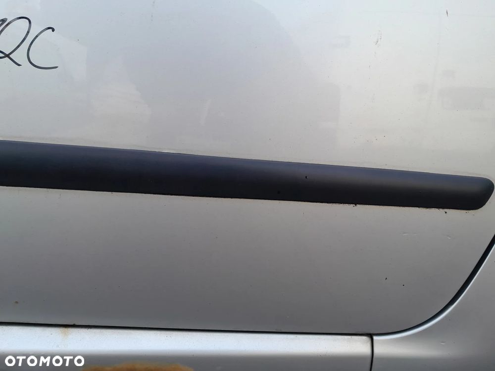 PEUGEOT 307 DRZWI PRAWE PRZEDNIE PRAWY PRZÓD KOLOR: EZRC - 5