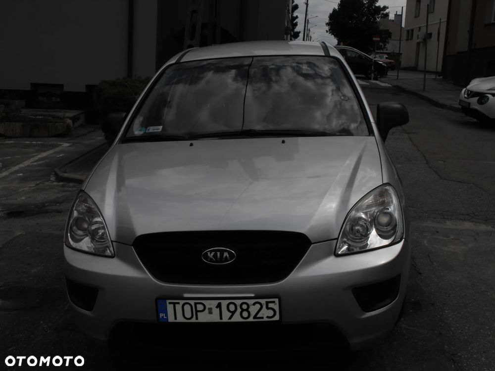 Kia Carens 2.0 CVVT EX - 11