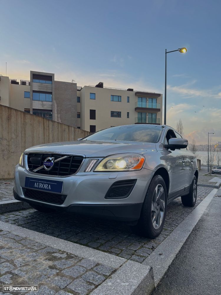 Volvo XC 60 2.4 D5 VOR Ocean Race AWD Geartronic - 1