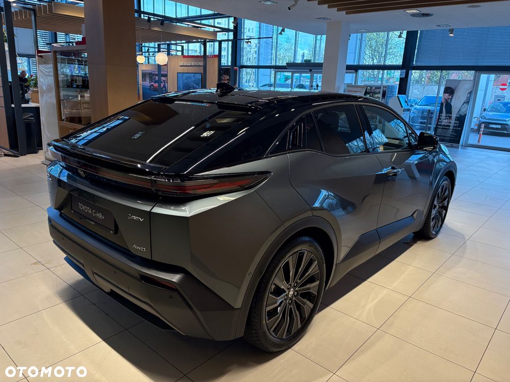 Toyota C-HR+ - 8