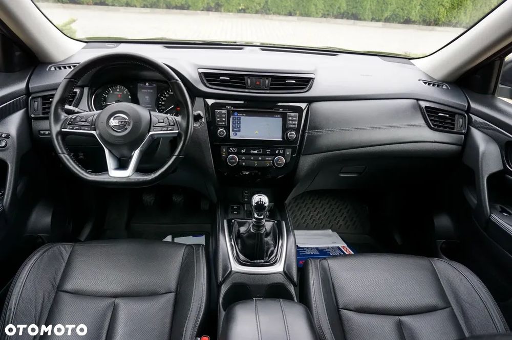 Nissan X-Trail 1.6 DIG-T Tekna 2WD 7os - 23