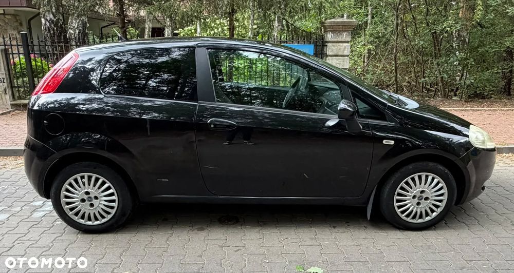 Fiat Grande Punto 1.2 8V Actual - 11