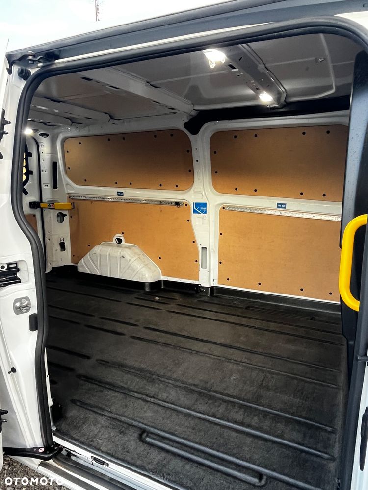 Ford Transit Custom - 16