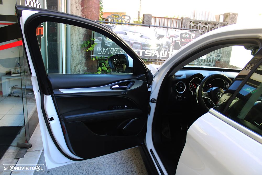 Alfa Romeo Stelvio 2.2 D Super AT8 - 20