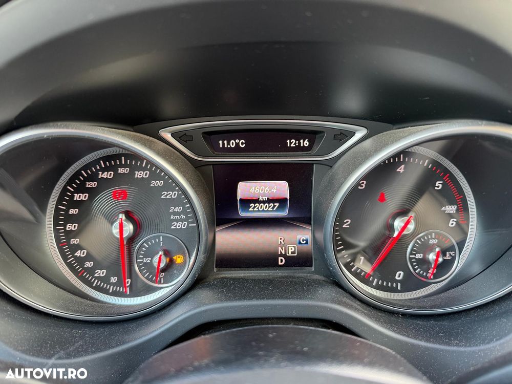 Mercedes-Benz GLA 200 d 7G-DCT Style - 11