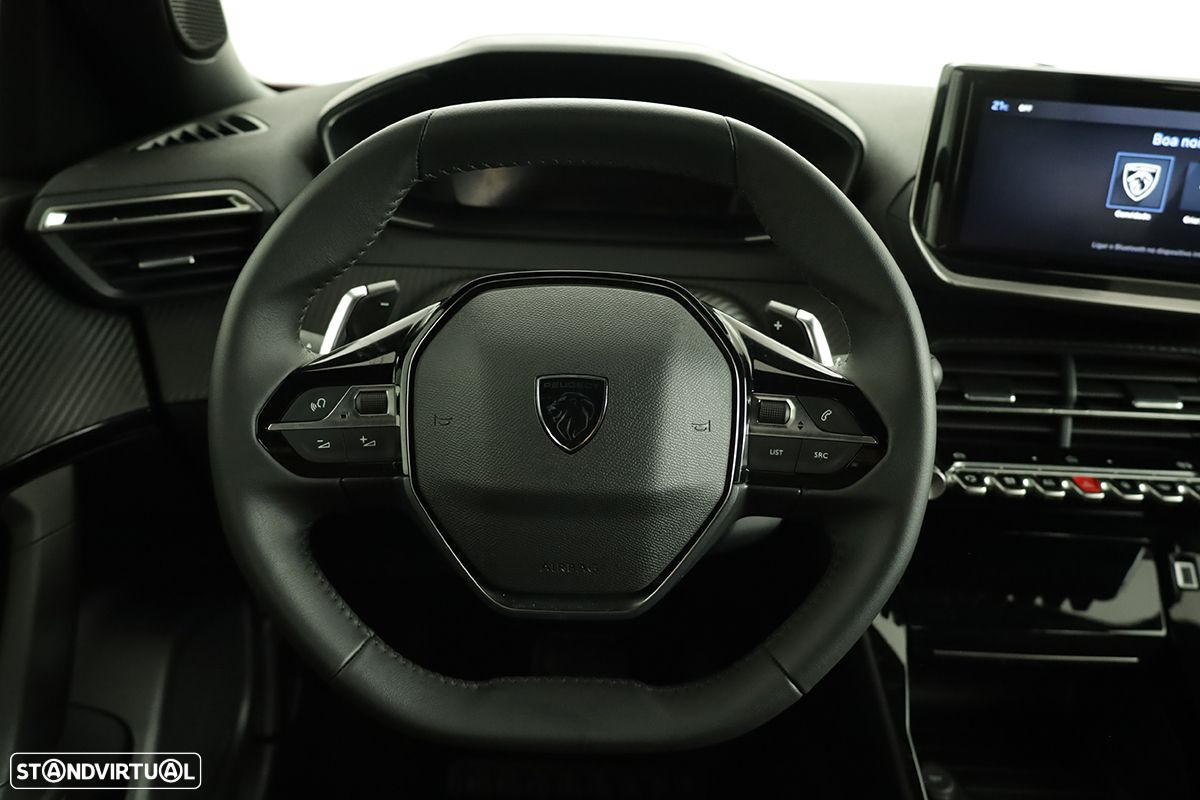 Peugeot 2008 1.2 PureTech Allure EAT8 - 15