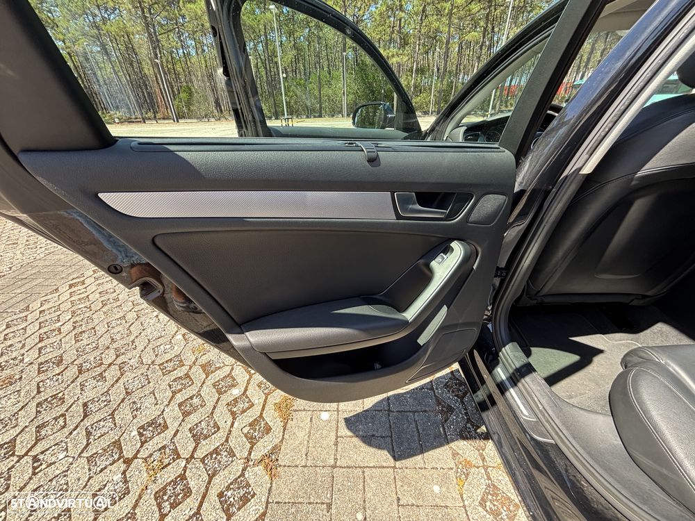 Audi A4 Avant 2.0 TDI Business Line Sport - 23