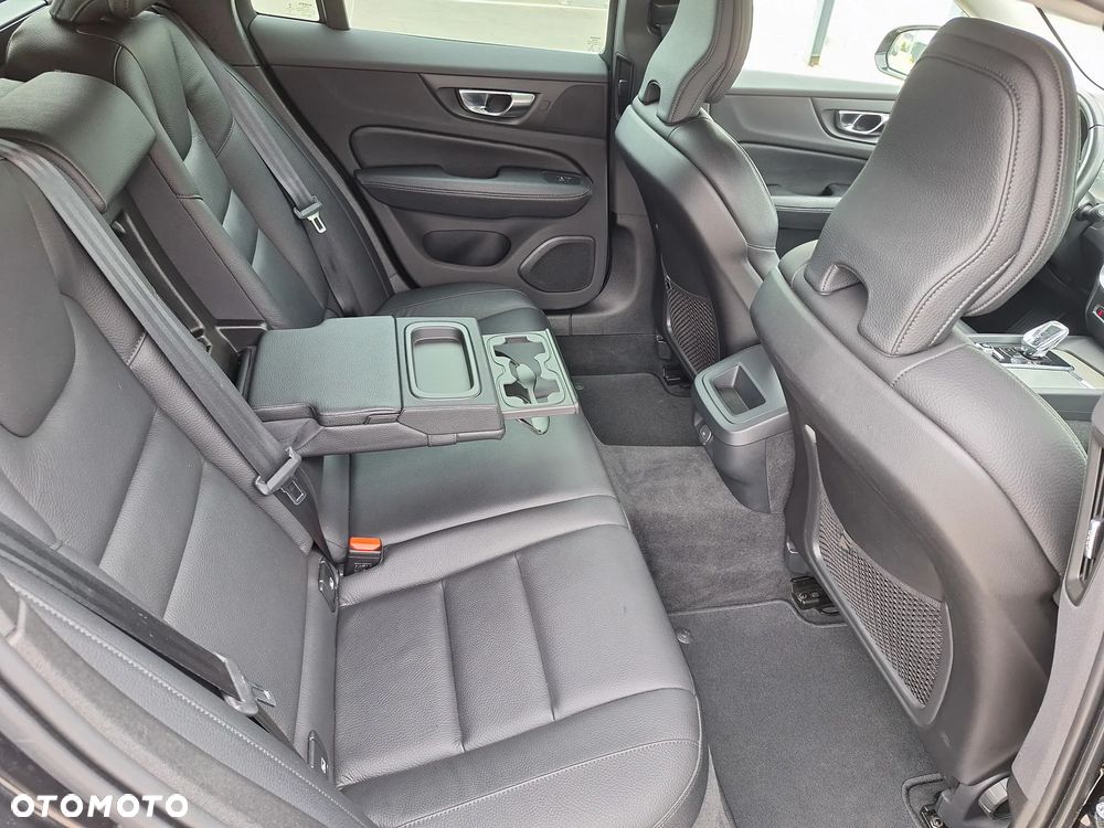 Volvo V60 B4 D Inscription - 22