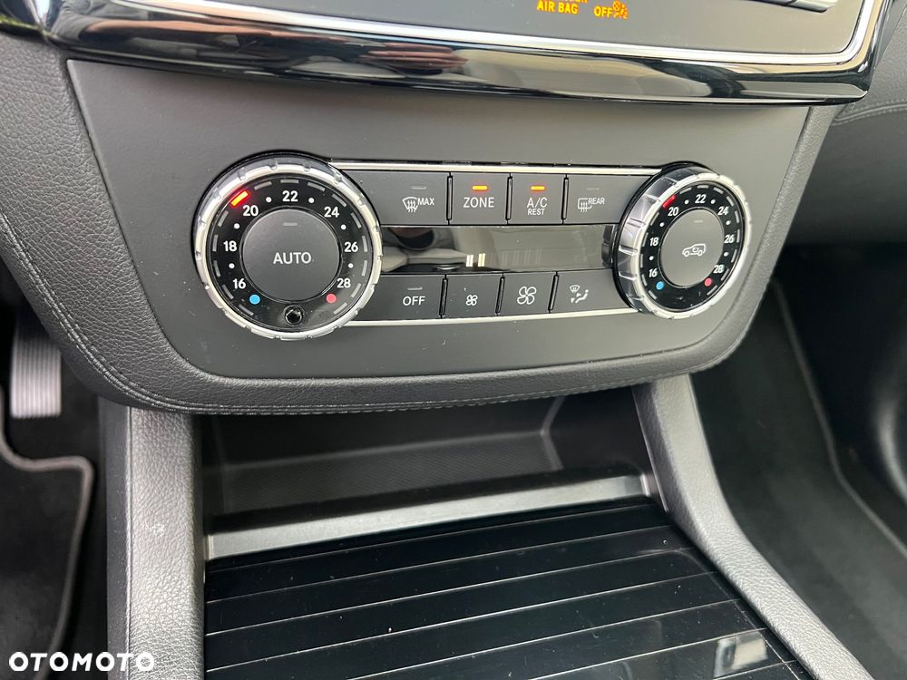 Mercedes-Benz GLE - 25