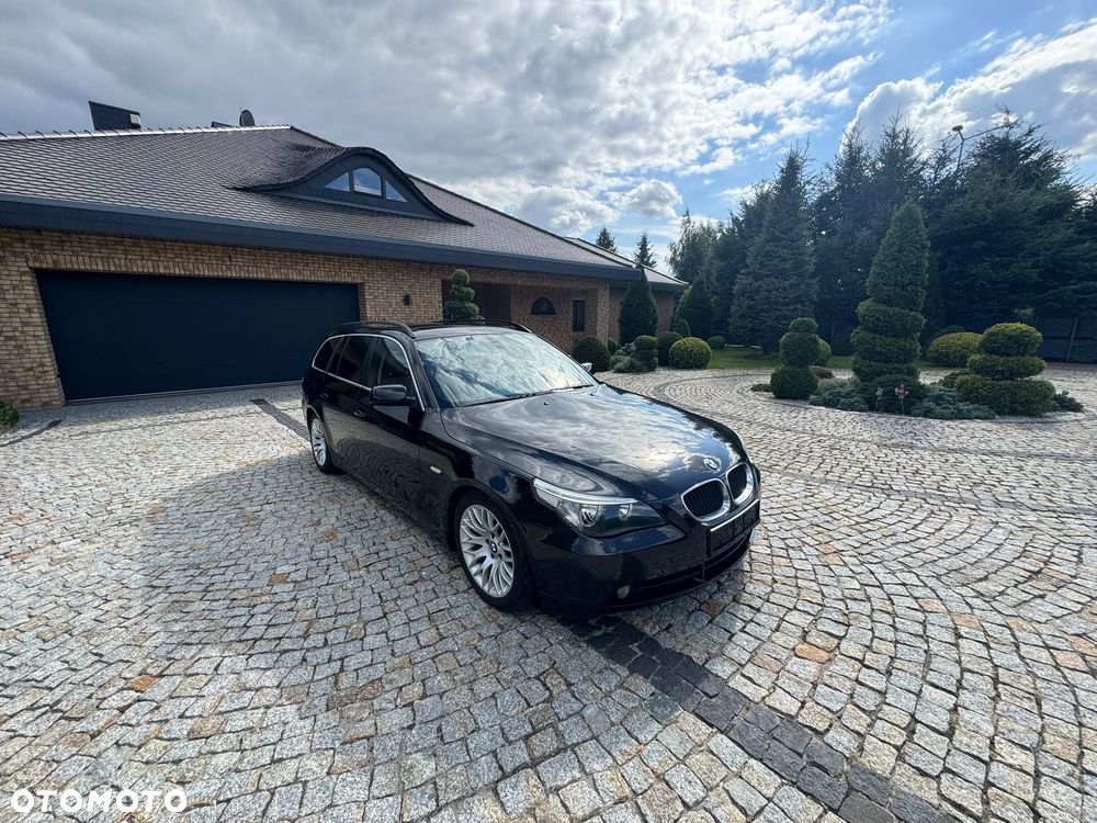 BMW Seria 5 525d - 2