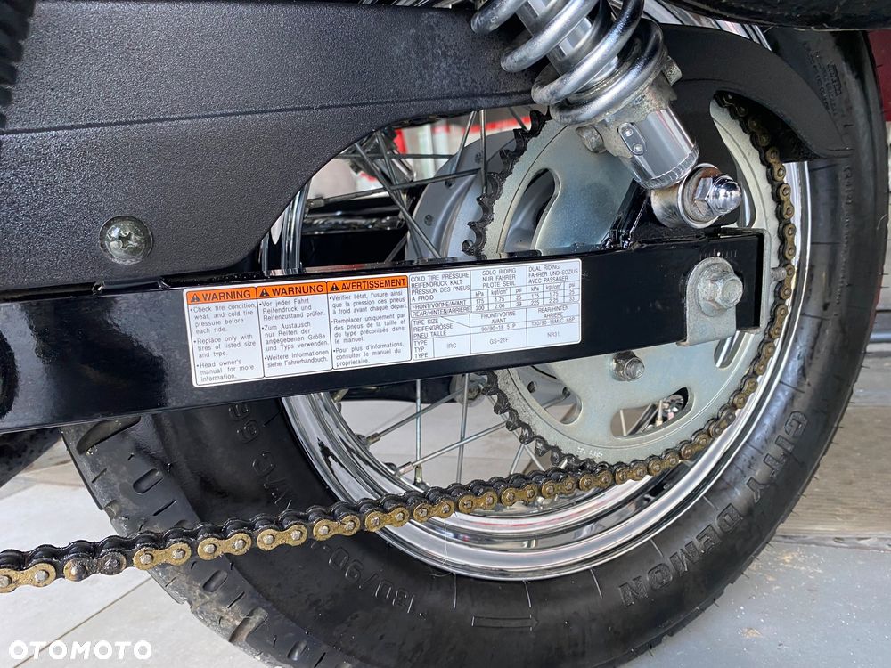Suzuki Intruder - 28