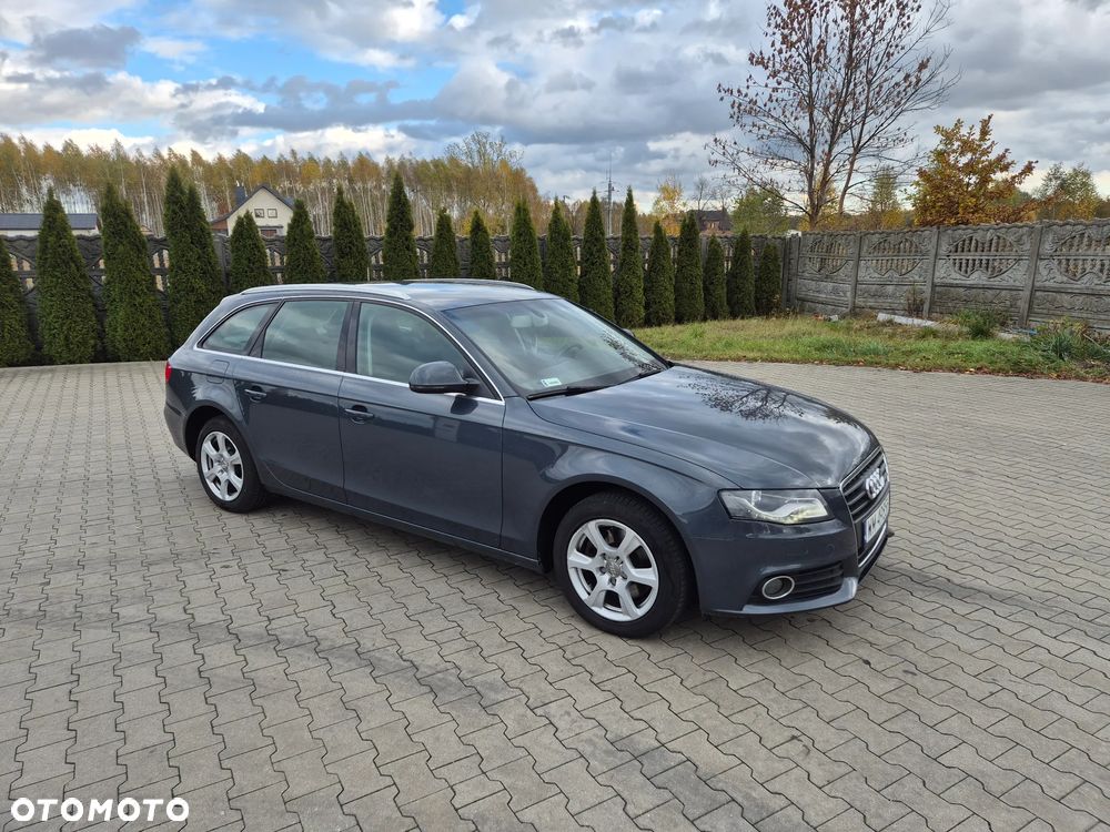 Audi A4 Avant - 11