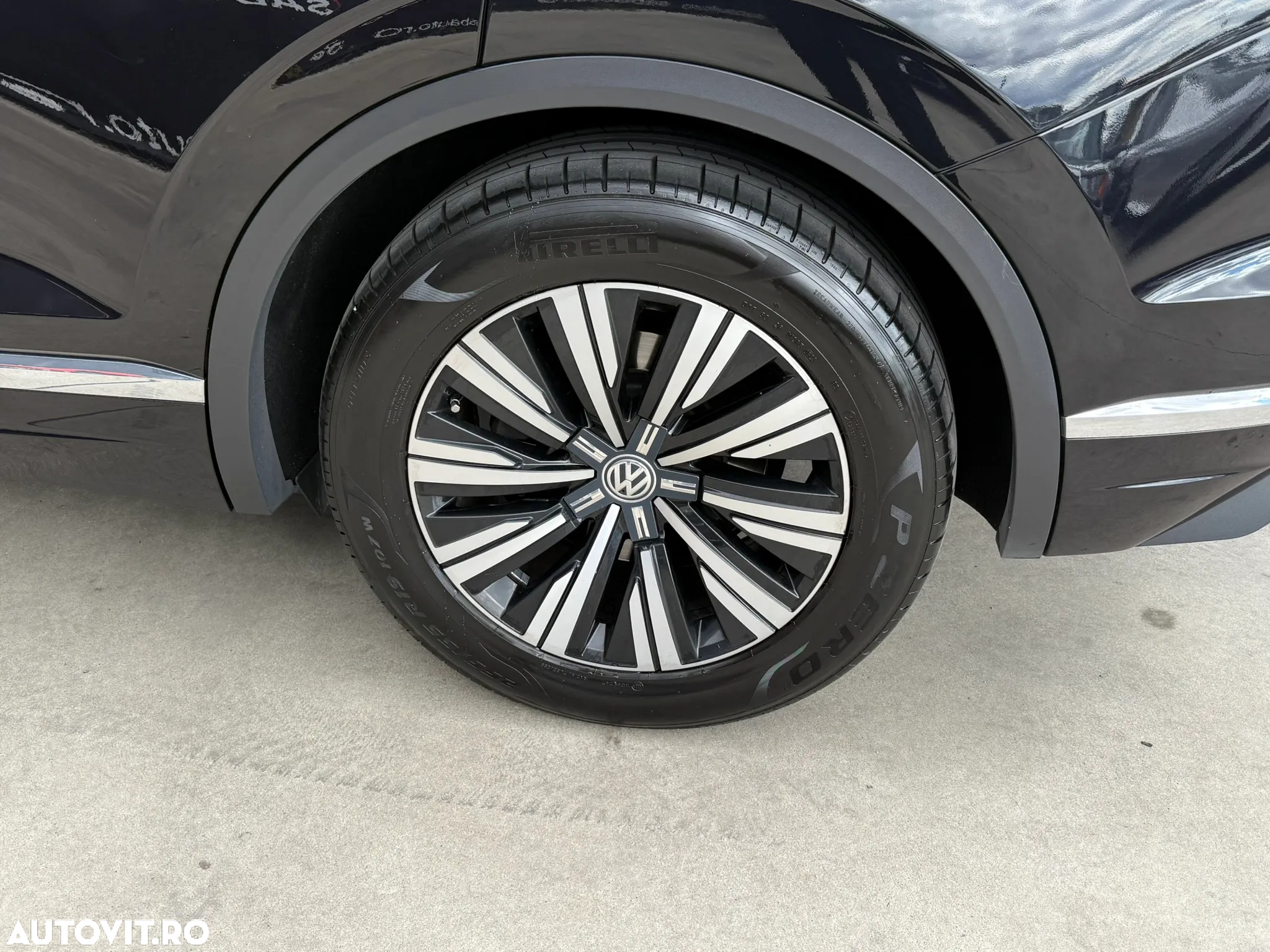 Volkswagen Touareg V6 TDI Elegance - 27