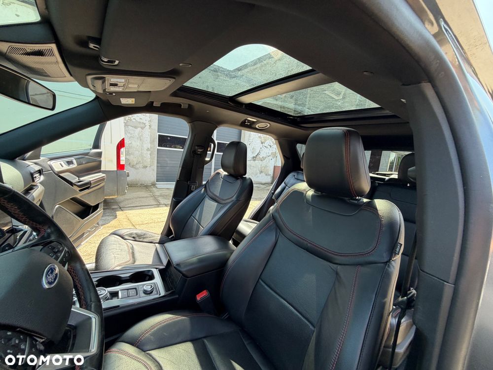 Ford Explorer - 17