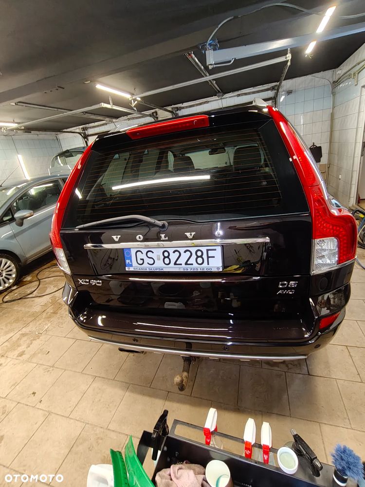 Volvo XC 90 D5 AWD Momentum - 5