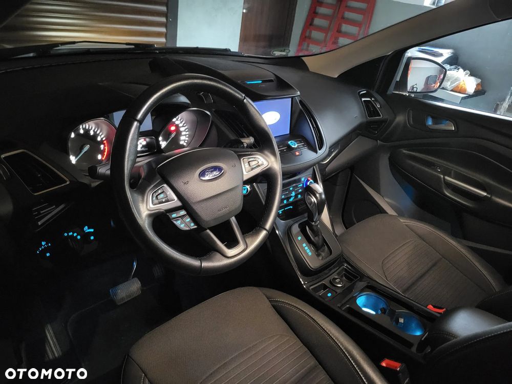 Ford Kuga 1.5 EcoBoost 2x4 Titanium - 14