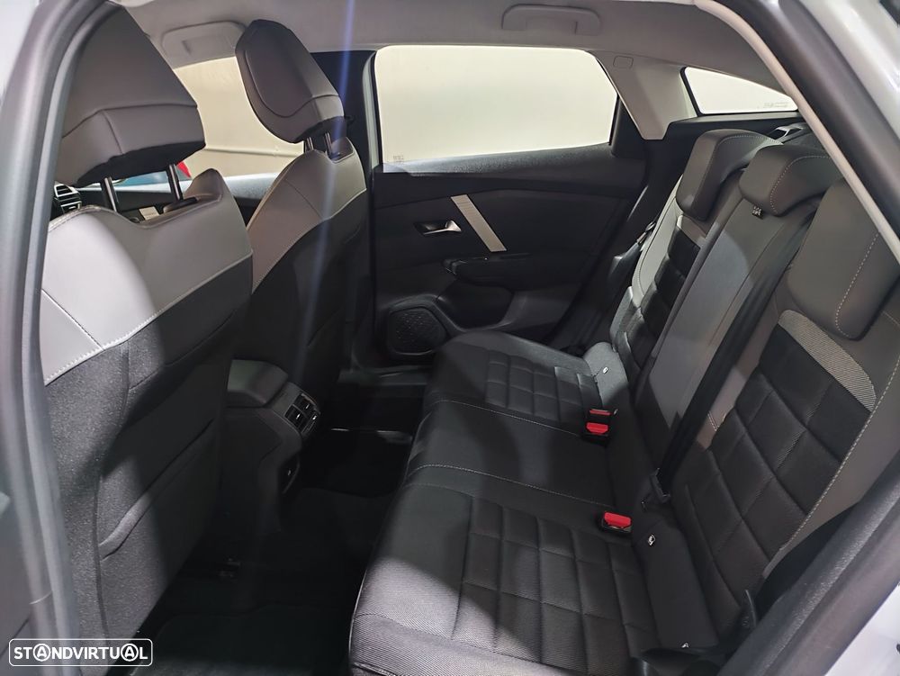 Citroën C4 1.2 Hybrid Plus e-DSC6 - 26