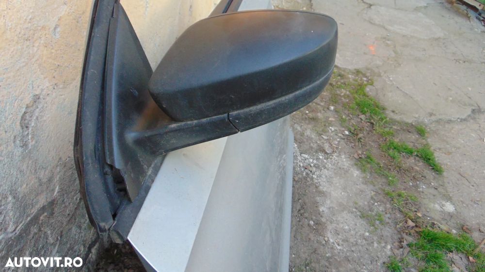 Usa stanga fata Skoda Rapid an 2012-2017,oglinda,macara,broasca,butoane geamuri - 3