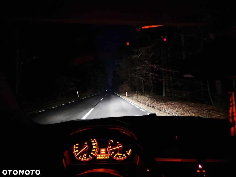 BMW Seria 3 318i Edition Sport - 33