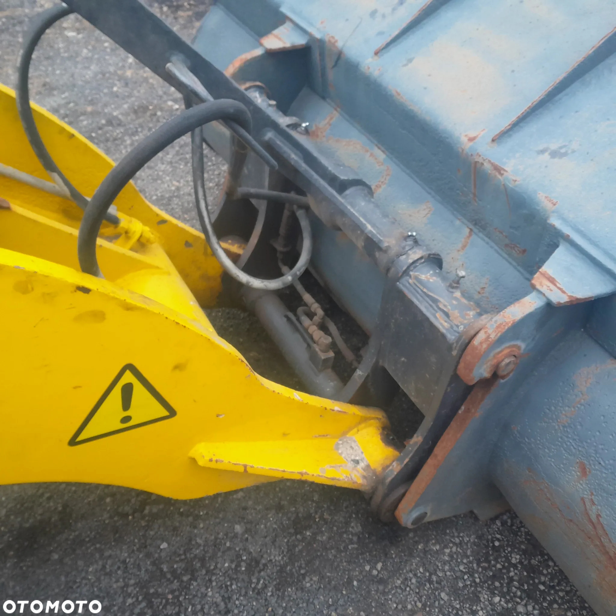 Kramer ALLRAD 880 - 4