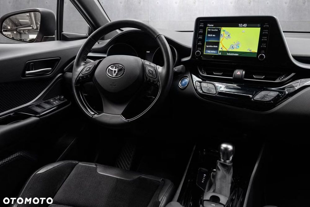 Toyota C-HR Lounge - 14