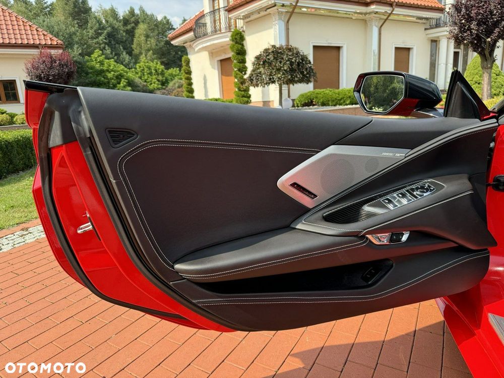 Chevrolet Corvette - 27