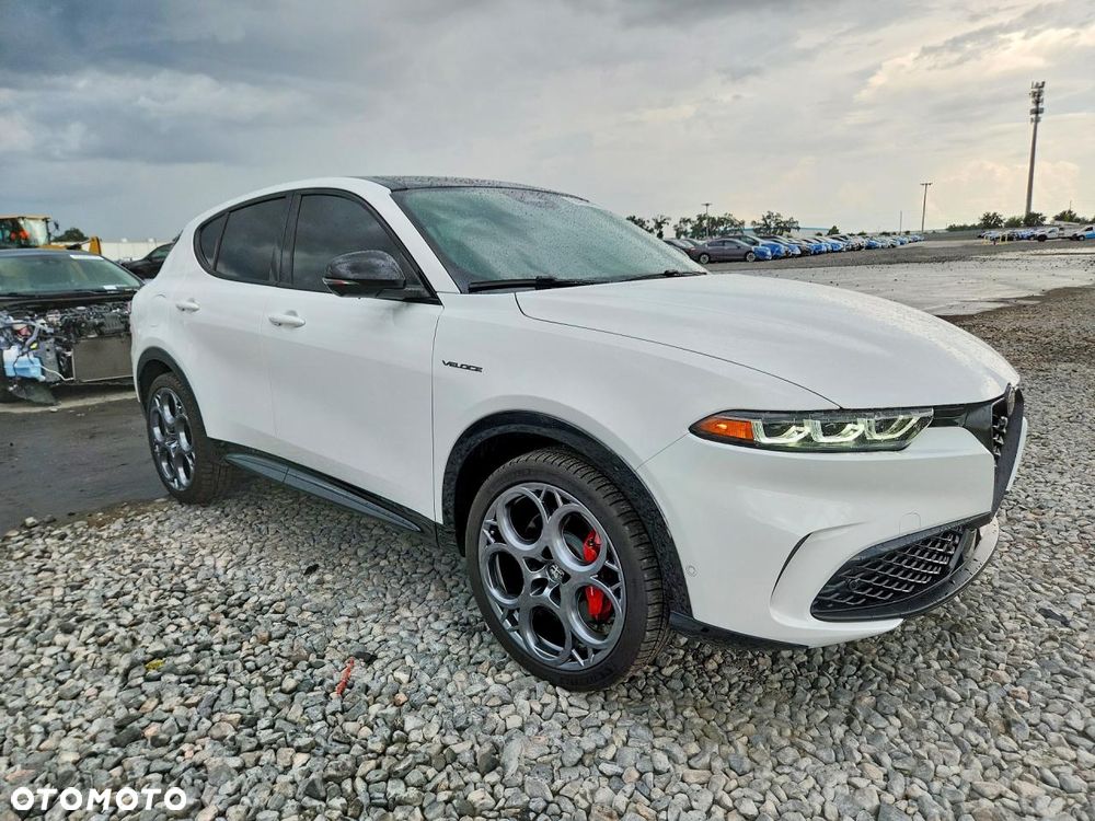 Alfa Romeo Stelvio - 4
