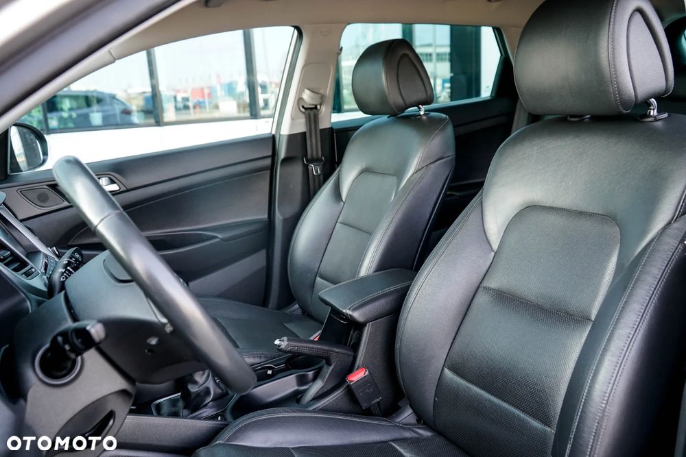 Hyundai Tucson blue 1.7 CRDi 2WD Style - 21
