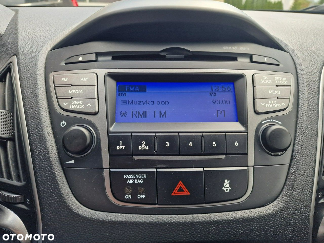 Hyundai ix35 1.6 2WD Fifa World Cup Edition - 24