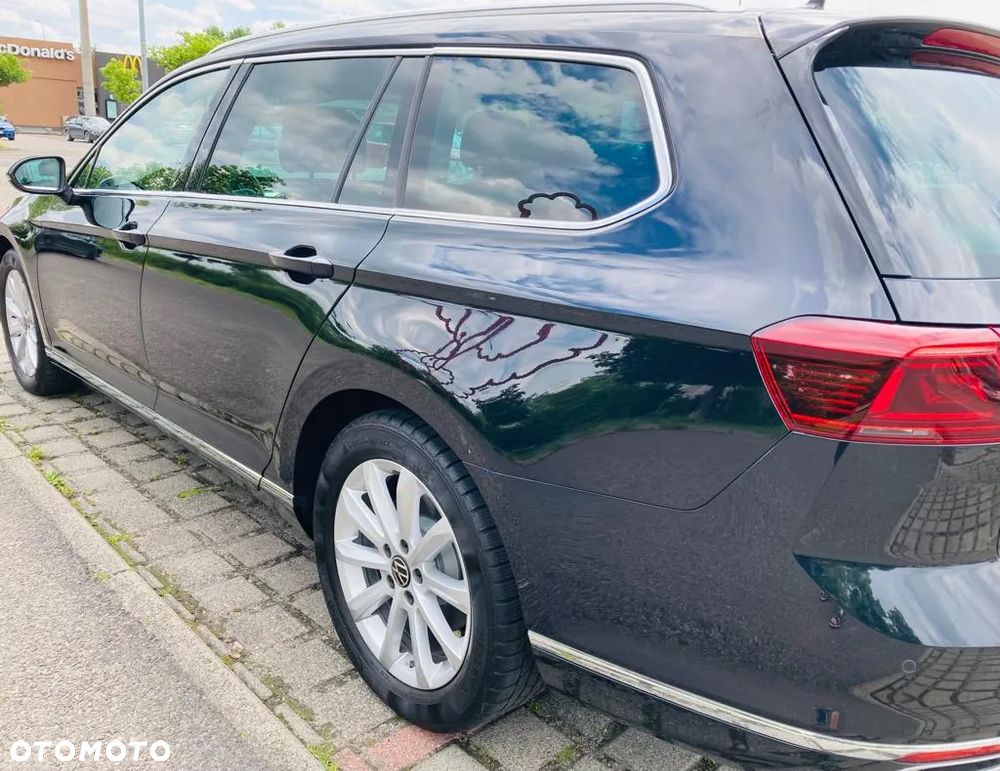 Volkswagen Passat - 4